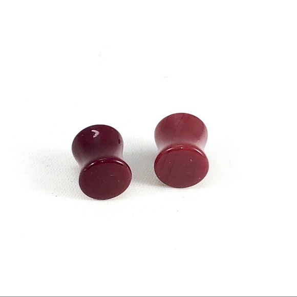 Double Flare Red Acrylic Saddle Plugs 00-0-2-8g - Picture 3 of 5